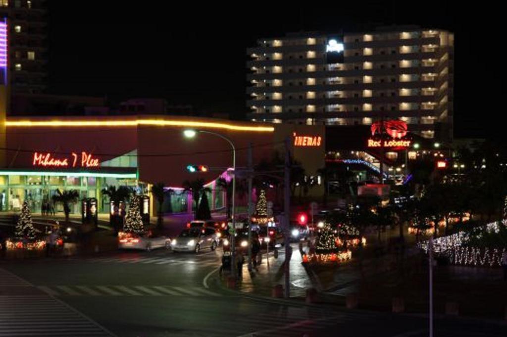 Condominium Hotel Monpa Chatan Eksteriør billede