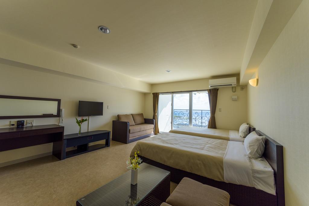 Condominium Hotel Monpa Chatan Eksteriør billede