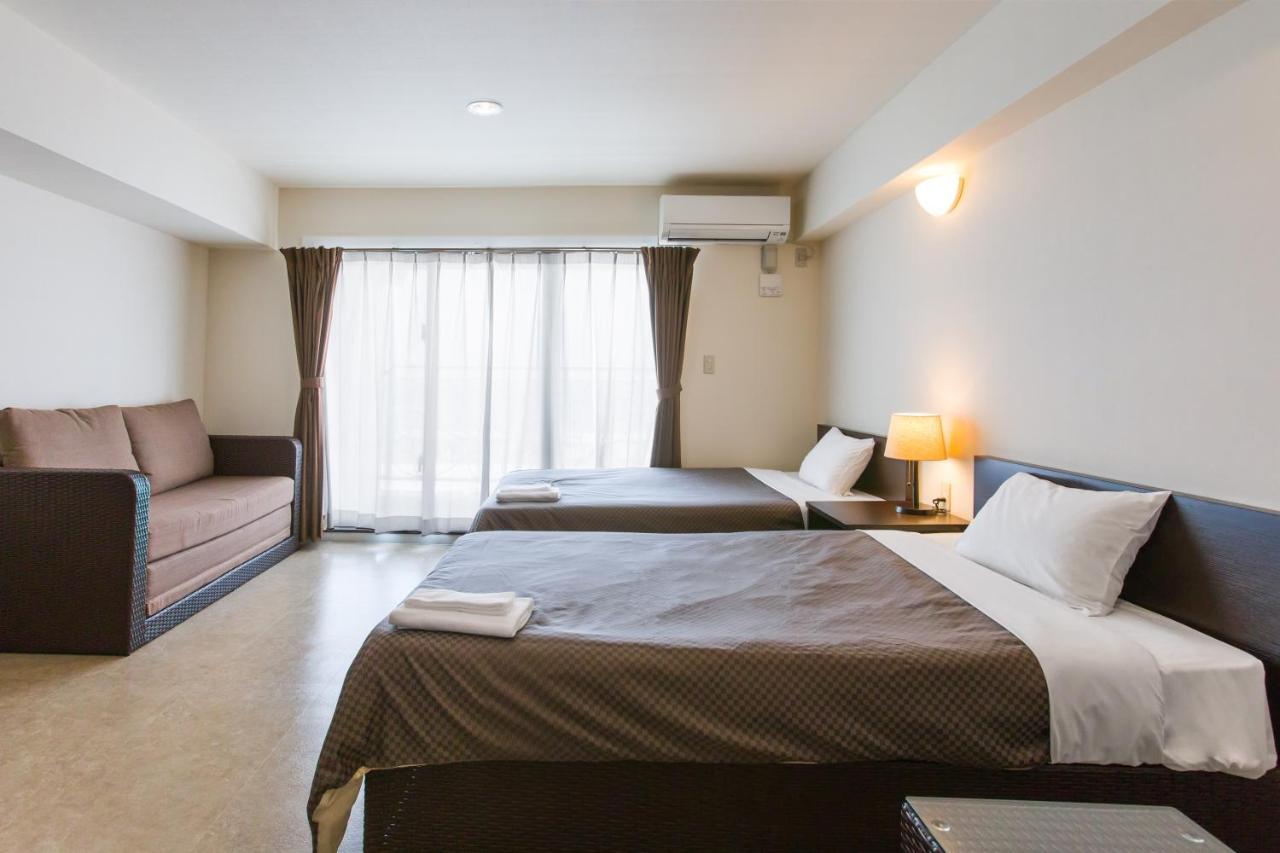 Condominium Hotel Monpa Chatan Eksteriør billede